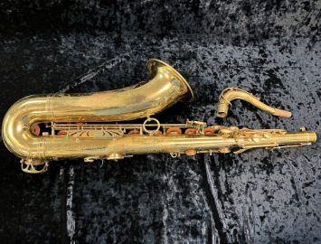 Photo Original Lacquer Selmer Mark VI Tenor Sax at a Great Price - Serial # 216153